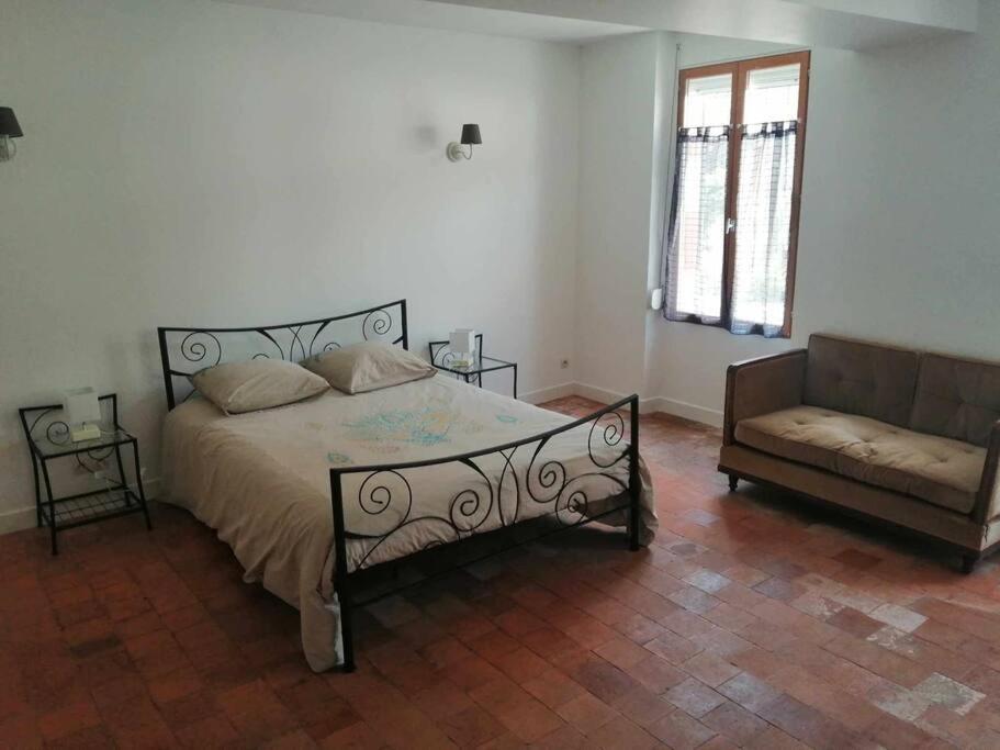 Grande Maison De Vacances Yvoy-le-Marron Екстериор снимка